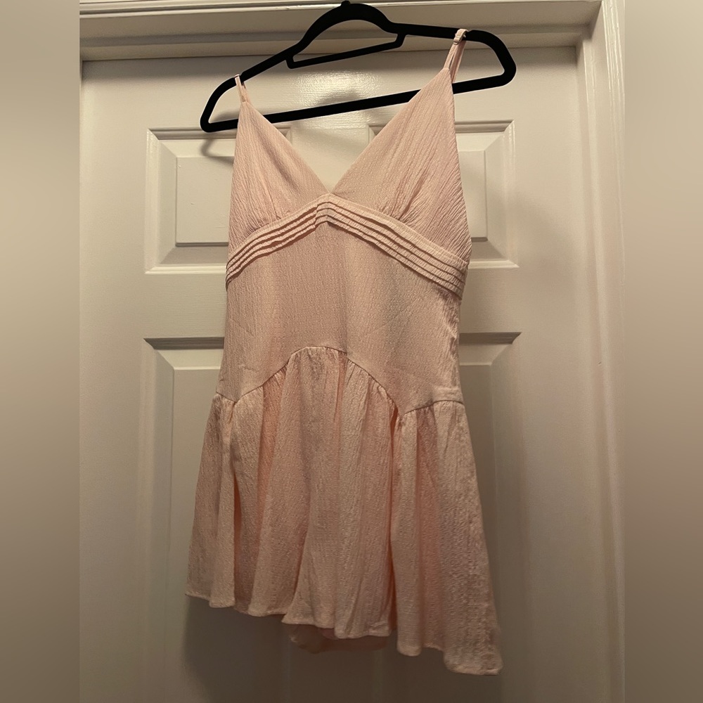 Lulus light pink romper new w/out tags
